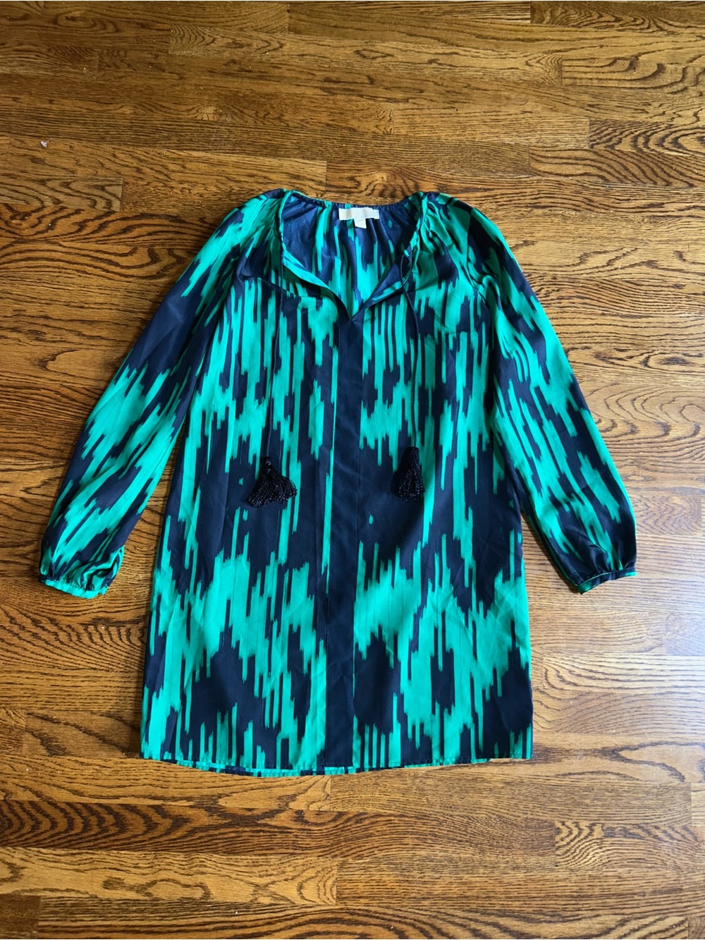 Michael Kors Printed Tassel Tie Mini Dress Green Navy Long Sleeve Size Small - Picture 2 of 9